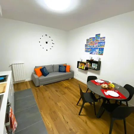 Charming Newly Renovated Apartmán *